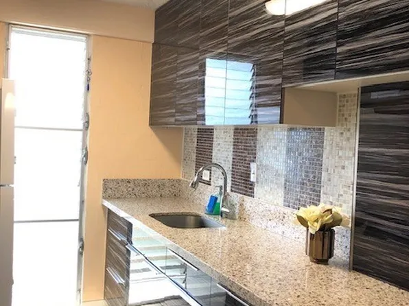 1670 Kalakaua Ave APT 904, Honolulu, HI 96826