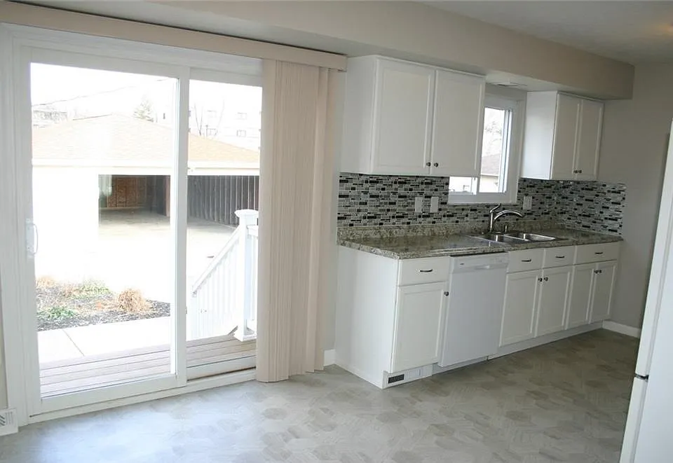 12020 Denver Dr