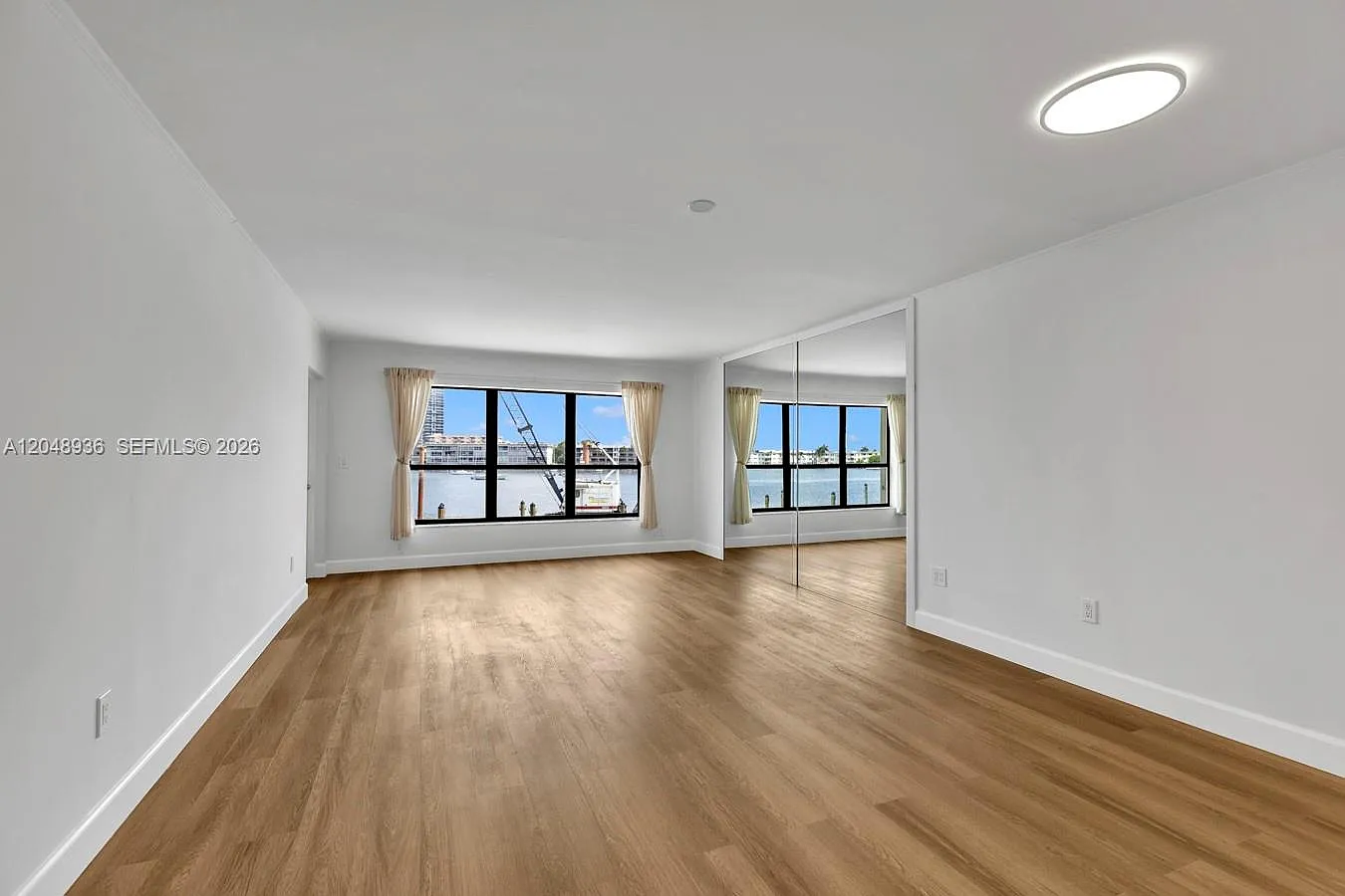 Lindal Apts Condo — Photo 4