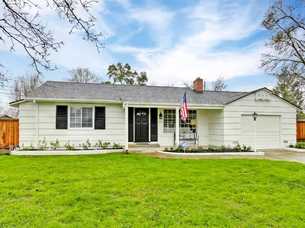 3220 Balmoral Dr, Sacramento, CA 95821