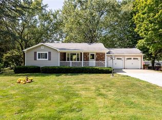 11870 Rogues Hollow Rd, Doylestown, OH 44230