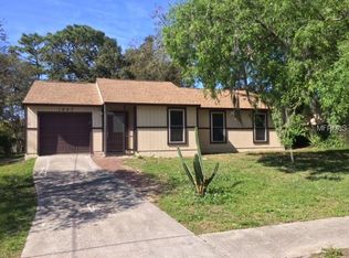 1207 E Oakwood St, Tarpon Springs, FL 34689
