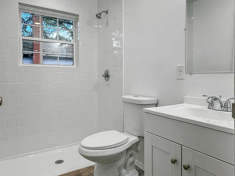 2220 Flesher Ave — Photo 18