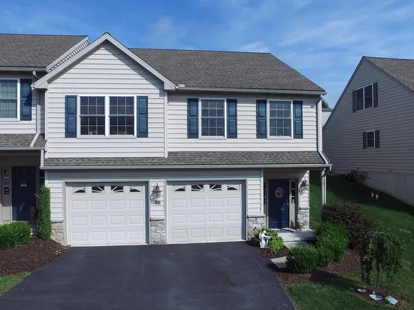 47 Woodsedge Dr, Elizabethtown, PA 17022