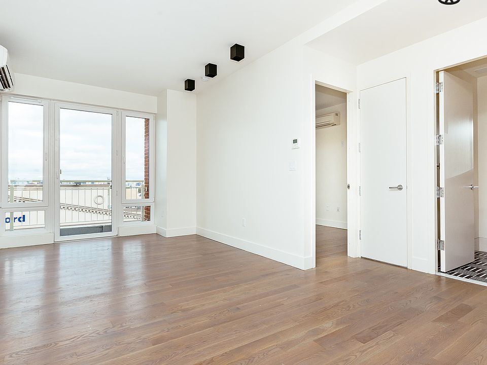 1st image of 1068 Fulton St #7B