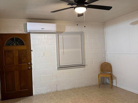 2nd image of 409 E Nelson Street