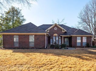 807 Drake Dr, Conway, AR 72034
