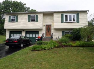320 Butternut Dr, New Windsor, NY 12553