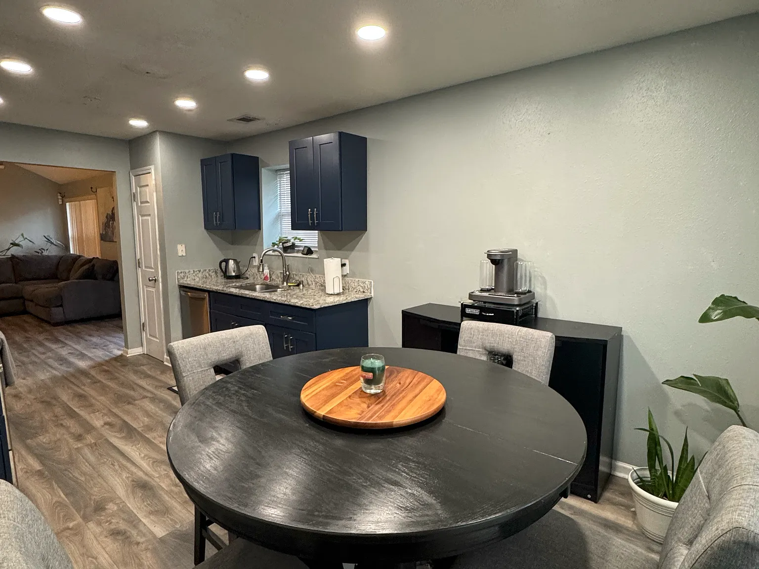 3 bed, 1612 sqft, $1,990 — Photo 2