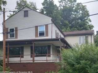 208 S Turnpike Rd, Dalton, PA 18414
