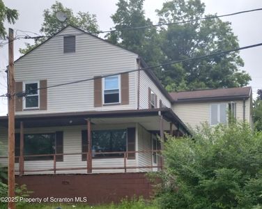 208 S Turnpike Rd, Dalton, PA, 18414