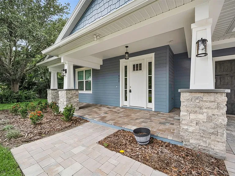 522 Louden Ave — Photo 5