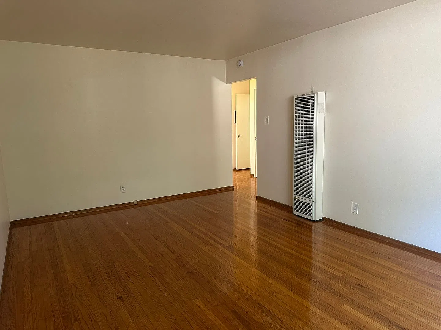774 Monterey Blvd — Photo 3