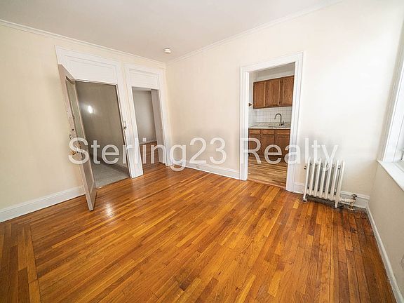 4th image of 30-61 33rd St #2F