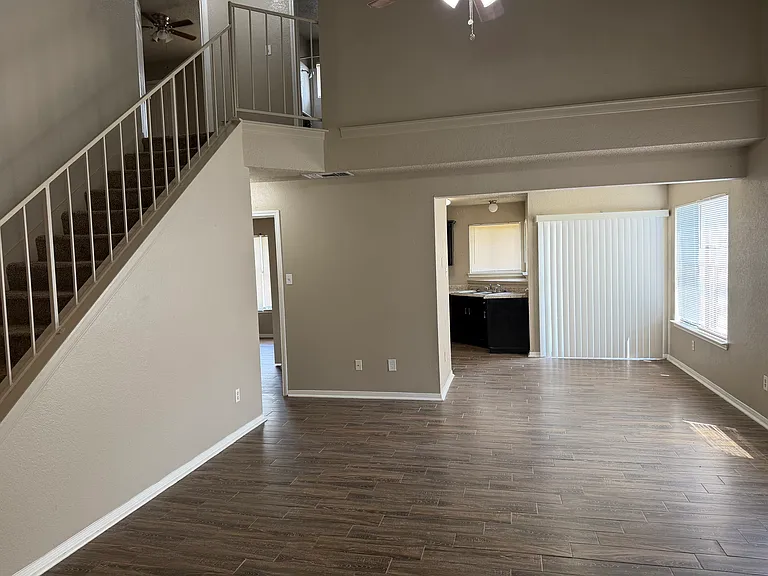 3208 Green Valley Dr — Photo 7