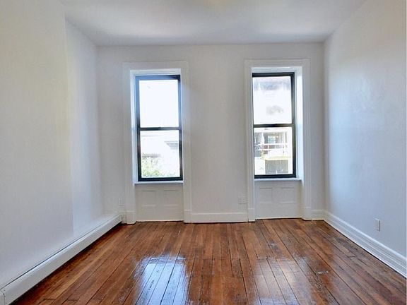 2nd image of 52 Main St APT 4R