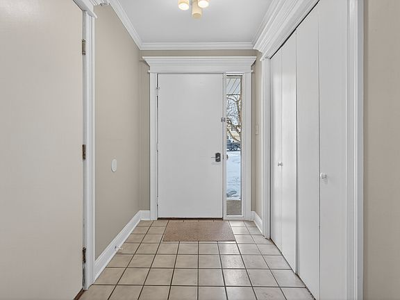 2nd image of 17 Derby Dr