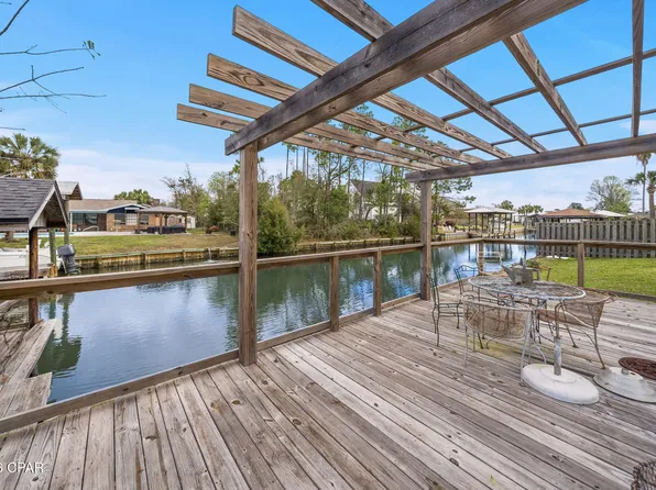 1006 Goose Bayou Rd, Lynn Haven, FL 32444