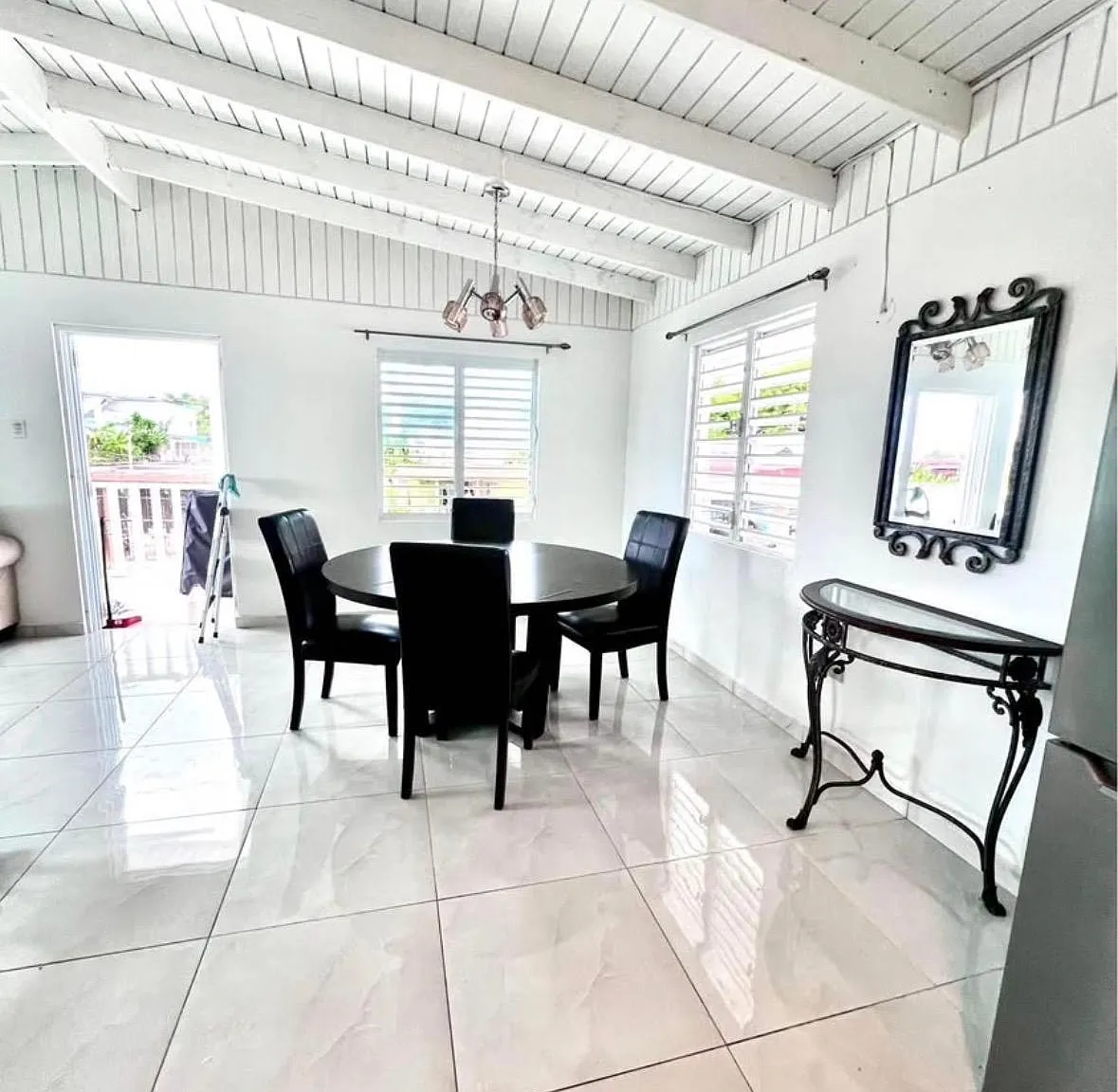 2 bed, 1.0 bath, 1000 sqft, $1,000 — Photo 4
