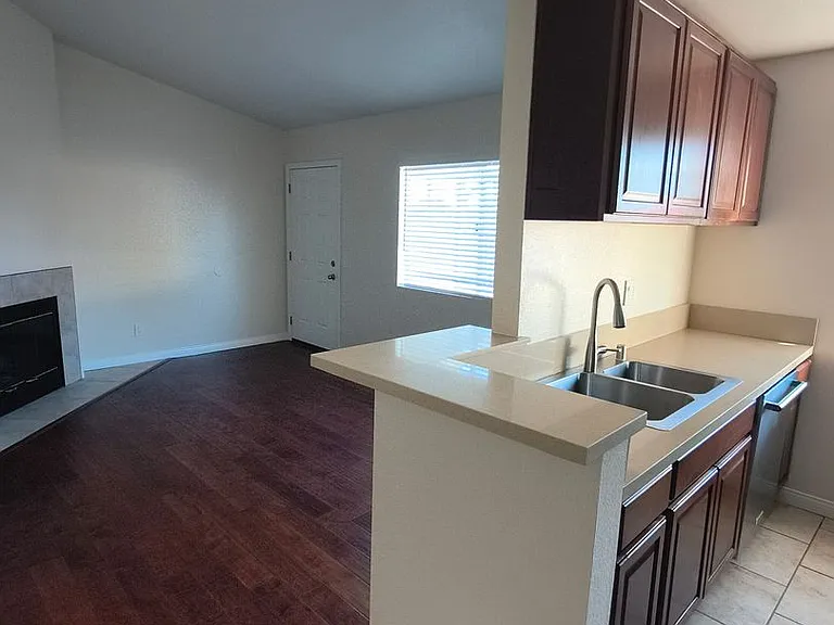 4084 Oregon St — Photo 10