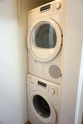 Rented by R New York | media 21