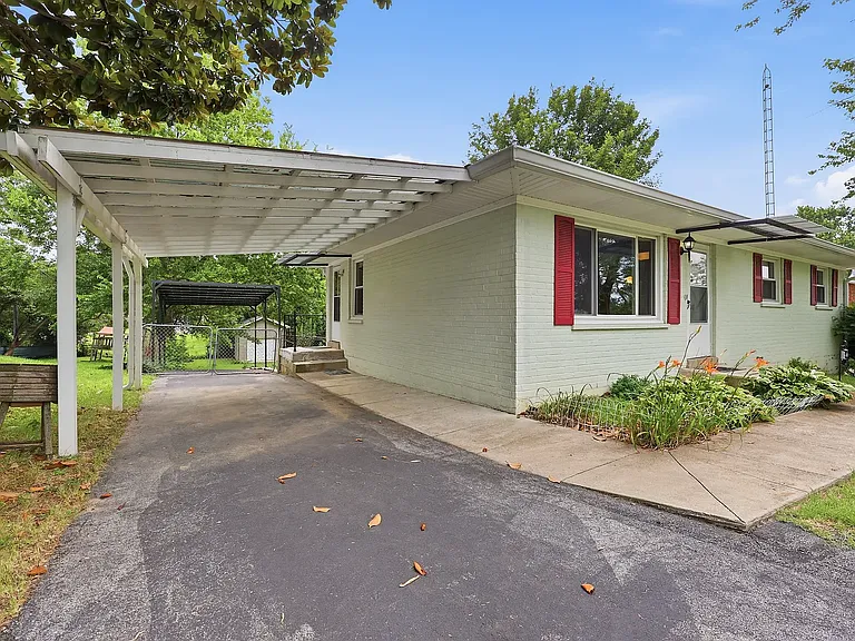 308 Mulberry Dr — Photo 12