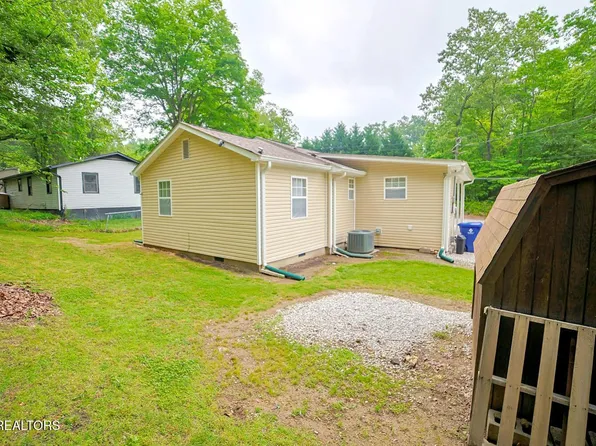 635 Tarwater St, Rockwood, TN 37854