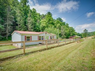 100 Log Cabin Rd, Greeneville, TN 37743