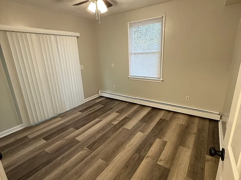 49 Ridge St #2 — Photo 11