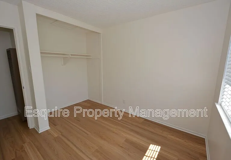 240 Alpine St — Photo 17