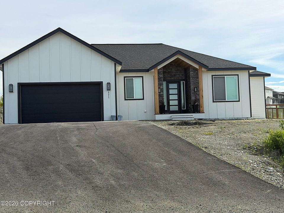 1st image of 2567 S Rainbow View Cir