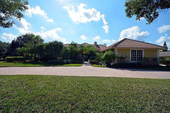 1st image of 6811 W Cypresshead Dr
