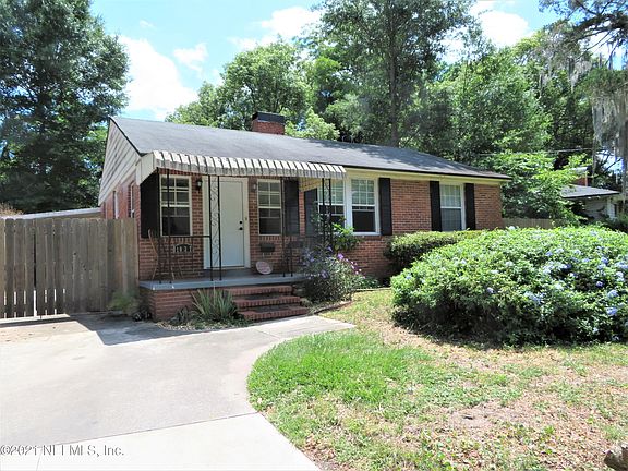 2nd image of 1037 S Fairwood Ln