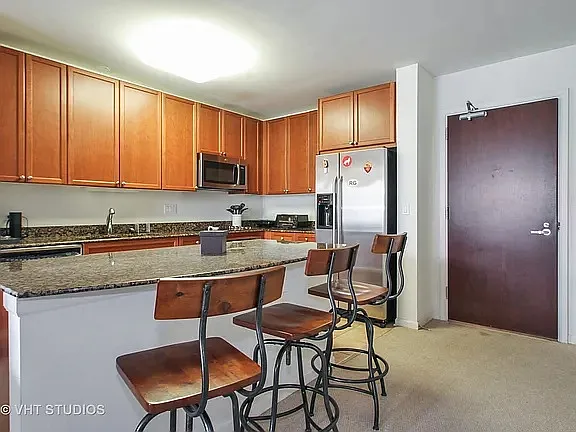 2 bed, 963 sqft, $3,000 — Photo 2