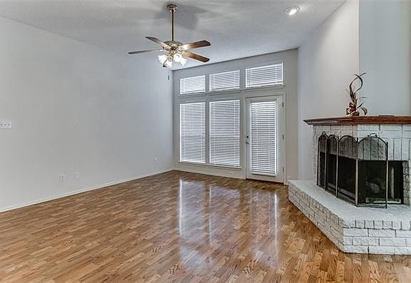 4th image of 5901 Longo Dr