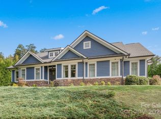 27 Meadowood Ct, Tryon, NC 28782