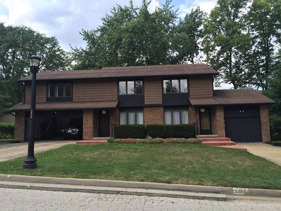 Whole home / front yard