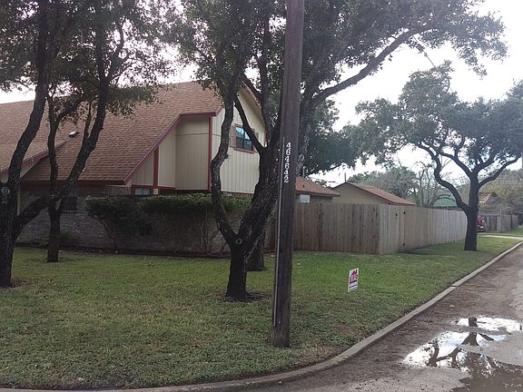 2nd image of 645 Tutt Ave