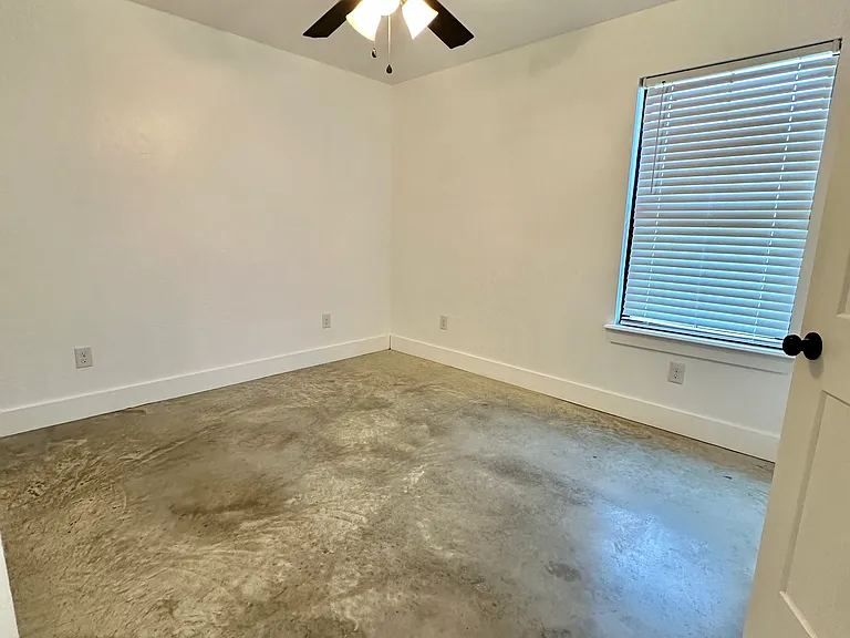 331 Murphey Dr #B — Photo 10