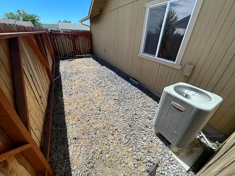 1324 Shaw St — Photo 21