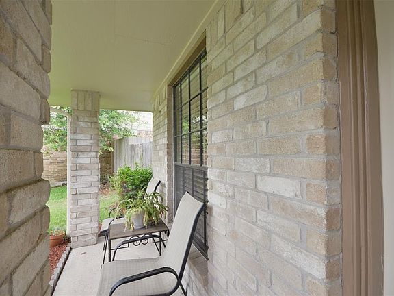4th image of 19743 River Brook Ct