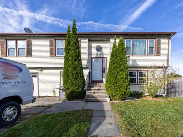 39 Hillsdale Avenue, Waterbury, CT 06704