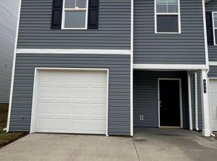 949 Lola Ln, Kingsport, TN 37663