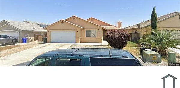 4 bed, 1736 sqft, $2,750 — Photo 1