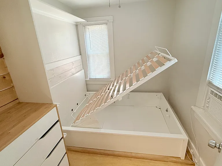 1112 N Washington St #1 — Photo 17
