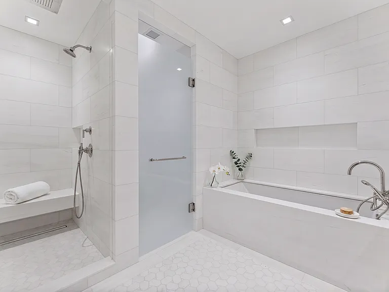 255 E 77th St #12B — Photo 7