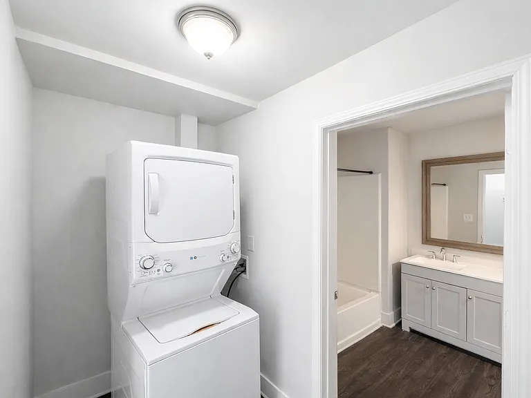 161 Mangum St SW #204 — Photo 17