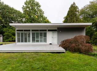 31 North Ave, Weston, MA 02493