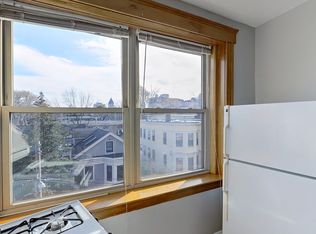 99 Hancock St APT 10, Cambridge, MA 02139