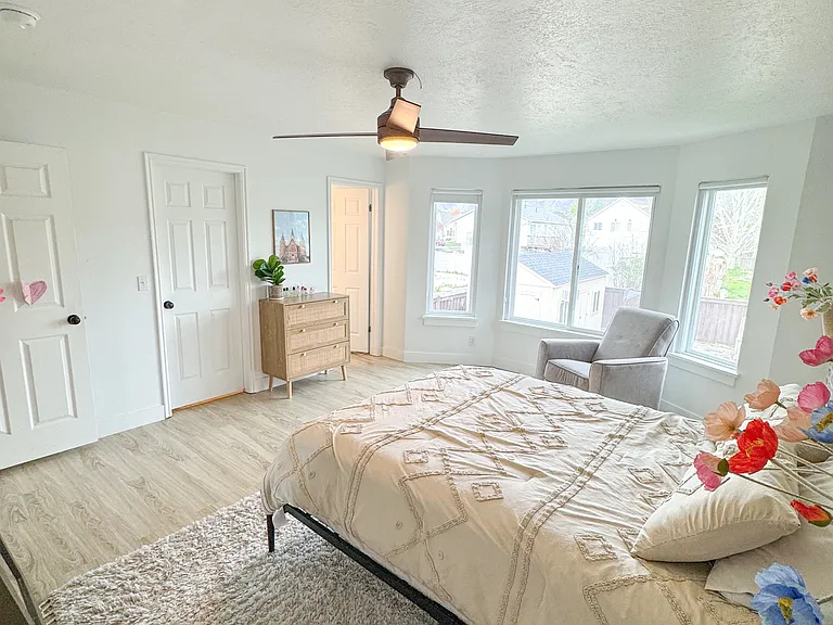 309 S 1800 W — Photo 13